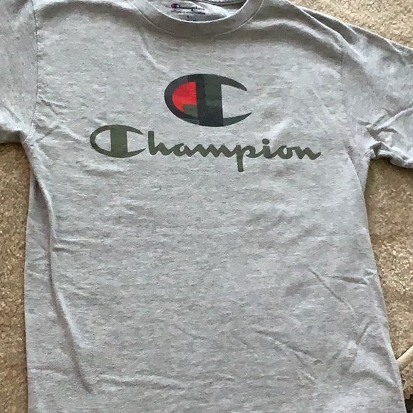 Champion T-shirts short sleeve adult size small, gray, red black  C Logo 🌴🏝 - Picture 4 of 11